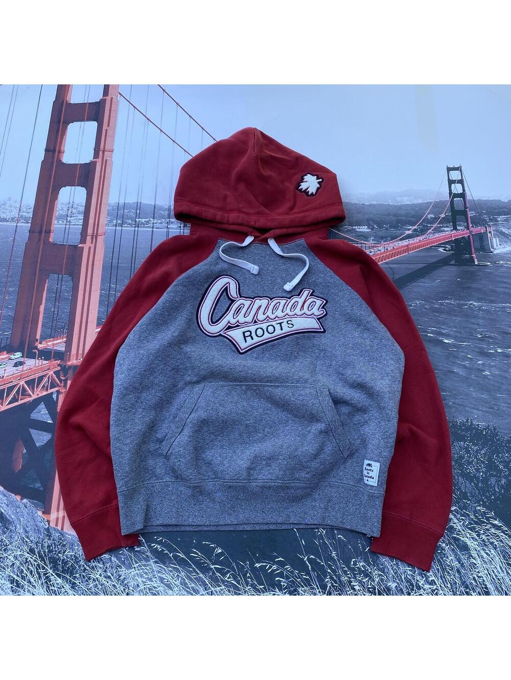 Roots Canada Men's M Hoodie Red Gray Chenille Patch Logo Sweatshirt Canada Made